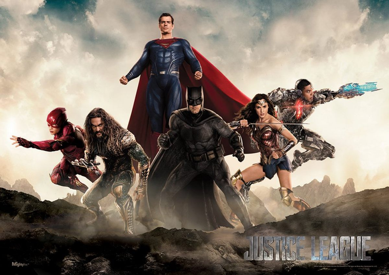 Illustration for article titled Superman is alive and well in new Justice League Posters